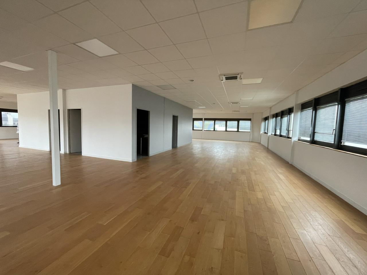 Bureau Nantes 375m² Location bureau Nantes Loire-Atlantique OLBUR2112413 0